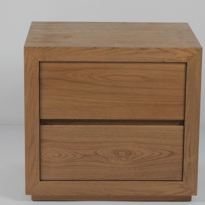ভালো দাম Modern Solid Oak Nightstand Luxury Hotel Bedroom Furniture Customized Color অনলাইন