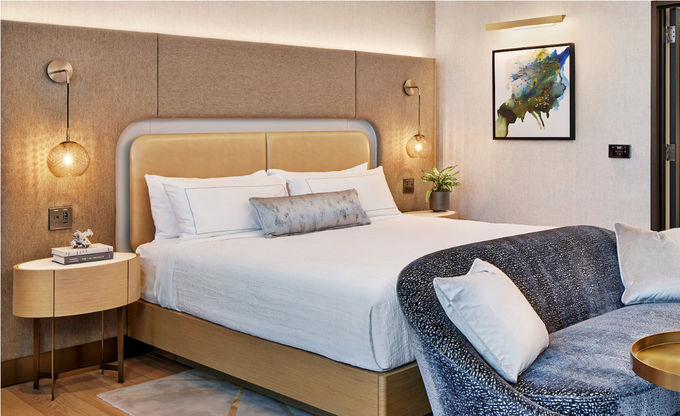 Customized Luxury Bedroom Furniture Set House Interior Design 0